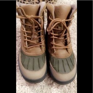 Youth Nike acg boots